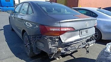Volkswagen Jetta: 1.4 l | 2019 il Sedan — 6