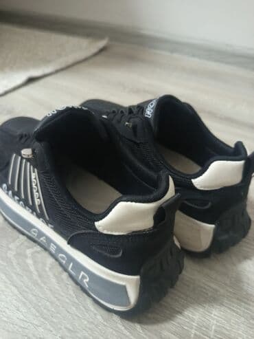 красофкалар мужской: Qara rəngli idman ayaqqabısı - Stil: gündəlik/sport, qalın dabanlı - — 2