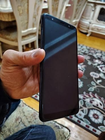 samsung a7 2016 ekran: Samsung Galaxy A7 2018, 64 GB, rəng - Qara, İki sim kartlı — 5