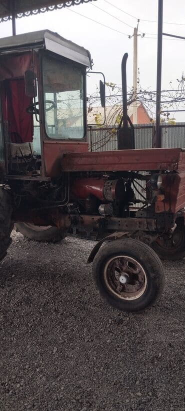 tap az avtobuslar ve xususi texnikalar: Traktor və əlavə aqreqat - Model: MTZ tipli kabinalı traktor (yan — 2