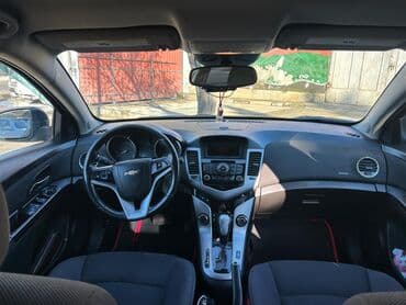 Chevrolet: Chevrolet Cruze sedan - Avtomatik sürətlər qutusu - Benzin mühərriki — 2