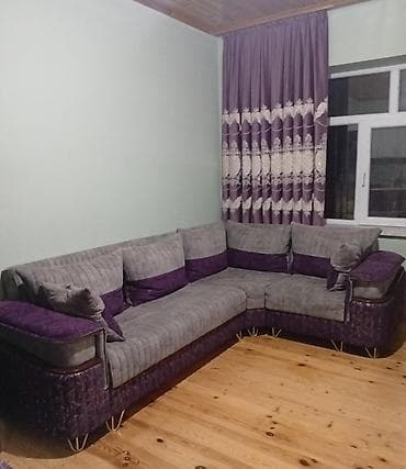 Kunc divan satilir Olcu 3/2 Acilir baza var Qiymet 550azn Unvan