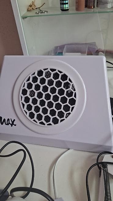 Gözəllik və estetika avadanlığı: Peşəkar manikür/studiya avadanlıqları dəsti Dəst tərkibi: - Böyük — 3