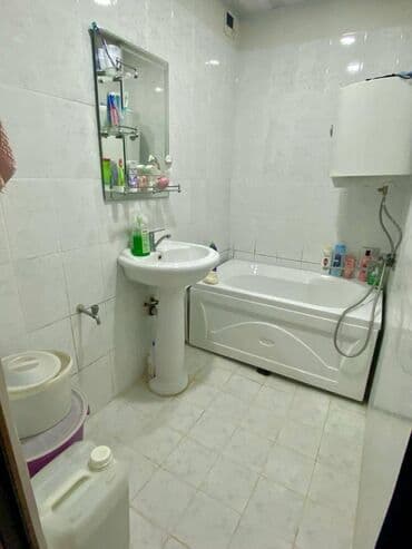 rabocide satilan evler: Bakı, Köhnə Günəşli, 2 otaqlı, Köhnə tikili, 72 kv. m — 10