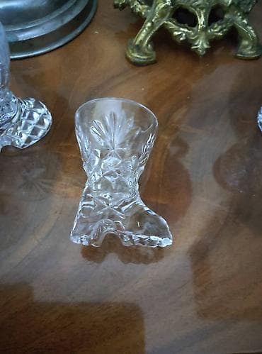 İncəsənət və kolleksiyalar: Sovet dövründən qalma 6 ədəd xrustal çəkmələr. Hündürlüyü 8 sm — 2