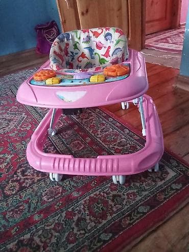 Uşaq gəzdiricisi (hodunok) işlənmişdir amma qırığı yoxdur. - Rəng