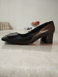 туфли новая не одевала не разу: Туфли, Размер: 38, цвет - Черный, Б/у — 3