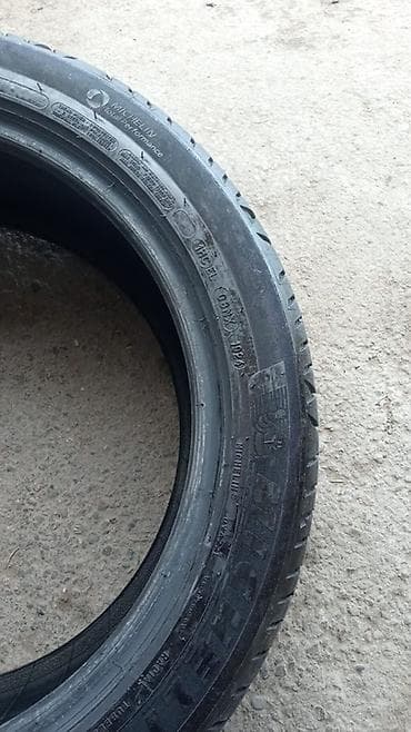 nıssan: Şin Michelin 245 / 45 / R 19 — 2