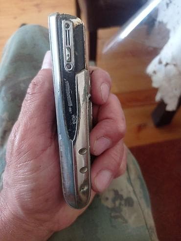 Elektronika: Klassik düyməli mobil telefon – Vertu tərzində metal gövdə — 5