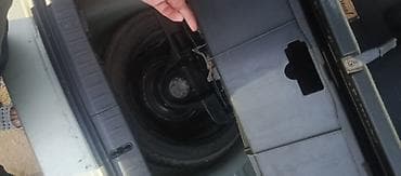 Nəqliyyat: Prius 20 kuza zapaska - Baqajın döşəməsi altına yerləşən standart — 1