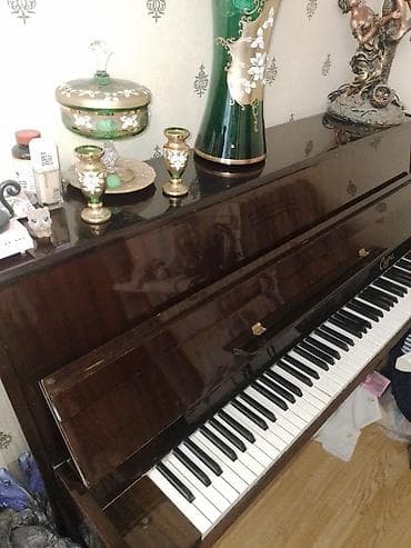 Musiqi alətləri: Сура pianino işlənmiş - Korpus: tünd qəhvəyi, parlaq lak örtük - - — 5
