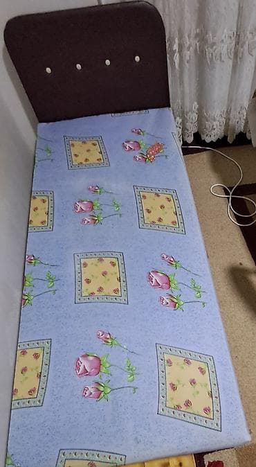 2 mertebe yataq: 2 təknəfərlik çarpayı, Dolab — 3