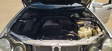 disk 14: Mercedes-Benz E-Class: 2.3 l | 1996 il Sedan — 10