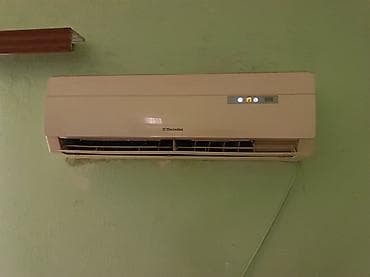 sharp soyuducu servis: Kondisioner Electrolux, İşlənmiş, 40-45 kv. m, Split sistem — 2