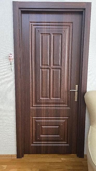 *ZB* *4 EDED QAPI* Qiymət *hamsi 200 AZN* ölçü *2/80* ünvan