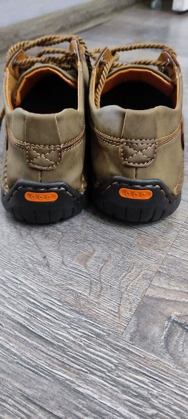 hamam xalatları instagram: Model təzə ayaqqabı təzə .Çox keyfiyyətli, rahat və yüngül ayaqqabı 44 — 4