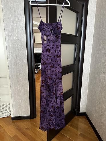 Zara s razmer 1 defe geyinmiwem alinib 110 satilir 40