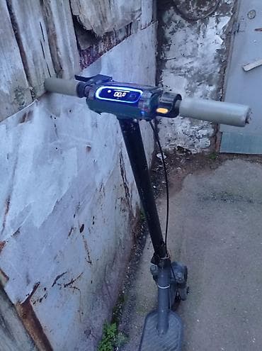 İşlənmiş Elektrik samokat 10", > 1000 Vt, > 45 km/s, Ünvandan götürmə, Pulsuz çatdırılma