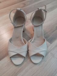 qaçış ayaqqabısı: Tuflilər, Guess, Ölçü: 37, rəng - Göy, İşlənmiş — 9