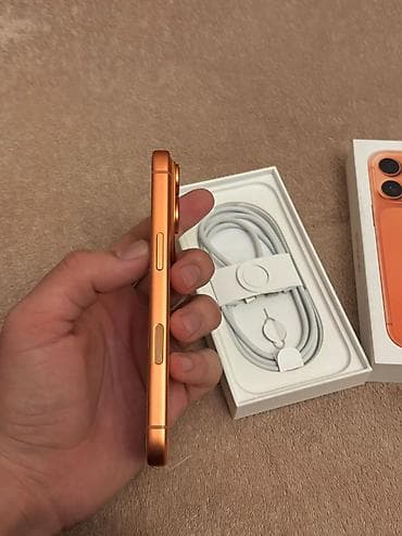 iphone ekranlari: IPhone 17 Pro, 256 GB, Narıncı, Zəmanət, Barmaq izi, Simsiz şarj — 5