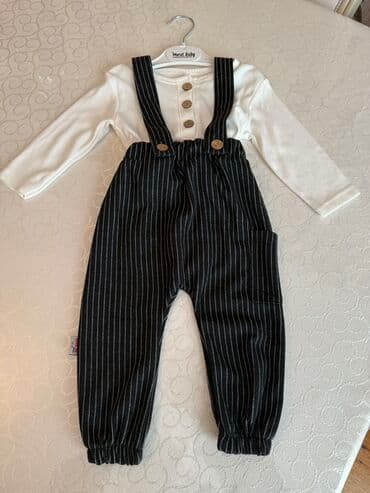 toxunma uşaq sarafanları: Uşaq geyim dəsti - 2 hissəli dəst: uzunqollu krem rəngli köynək və — 1