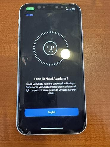 Elektronika: IPhone Xr, Ağ — 3