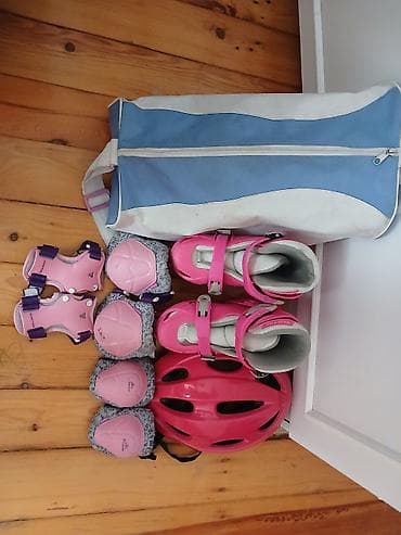 Uşaq üçün tam rollerset – iki müxtəlif dəst 1) Qırmızı-qara dəst — 4