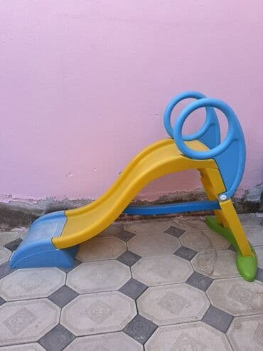 качели для детей: Uşaq üçün plastik sürüşkən - Rənglər: sarı sürüşmə səthi, mavi yan — 2