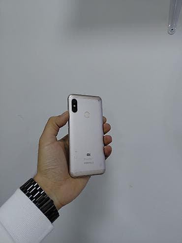 redmi en ucuz: Xiaomi Mi A2 Lite, 64 GB, rəng - Qızılı, 
 Düyməli, Sensor, Barmaq izi — 1