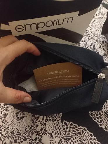kurtqa kişi: Emporio Armani — 1