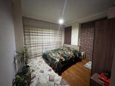 1 ci mikrorayon satilan evler: 2 otaqlı, Yeni tikili, m. Həzi Aslanov, 90 kv. m — 3