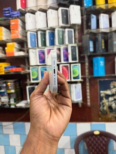 3 kameralı videoregistrator: IPhone 13, 128 GB, Ağ, Face ID — 5