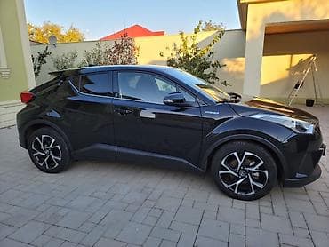 bmw 36 kuza: Toyota C-HR: 1.8 l | 2019 il Krossover — 9