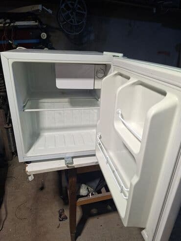 avtomobil soyuducusu: Mini Soyuducu Satılır, rəng - Ağ — 2