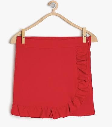 yay paltarı: Qırmızı mini yubka – volan detallı - Rəng: canlı qırmızı - Model — 2