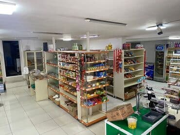 7 ve 8 mkr satilan evler: 6 otaqlı, 7000 kv. m, Orta təmir — 2