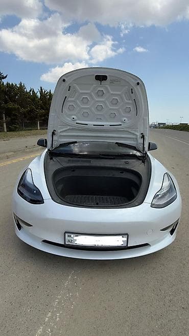 avtomobil aliram: Tesla Model 3: 0.1 l | 2022 il 62000 km Sedan — 3