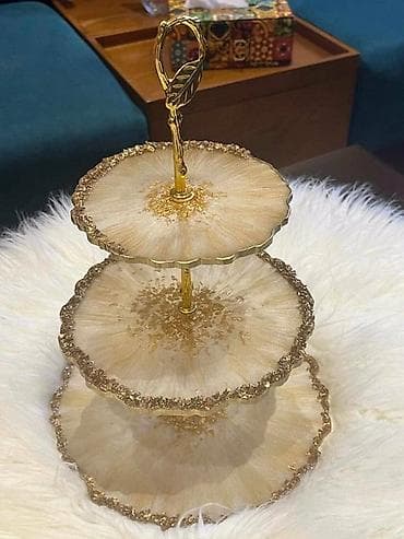 Üçmərtəbəli desert/günlük təqdimat stendi - Material: Epoksi/rezin — 1