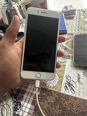 ipad 7 ci nesil: IPhone 7 Plus, Rose Gold, Qırıq — 6