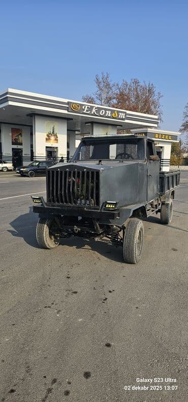 şaqman yük maşını qiyməti: Salam Aleykum. Zavod deyil. 0 dan özümüz yığmışıq. 4m ümumi uzunu 1.60 — 8