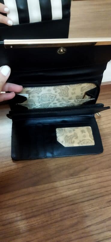 xacmaz qizil instagram: Klaçlar,ağ qara dəridiRusiyadan alınıb 25manat,qırmızı 18manat — 3