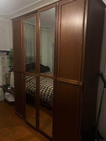 İşlənmiş, 4 qapılı, Güzgülü, Qəhvəyi, Taxta, Açılan, Düz dolab
