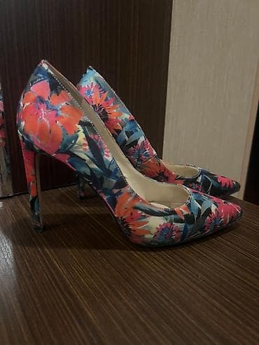 Nine West qadın tuflisi - Model: klassik stiletto - Burun: iti - — 2