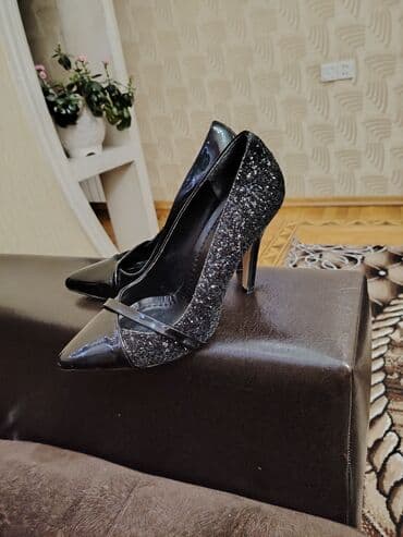 Tuflilər, Ölçü: 38, rəng - Qara, İşlənmiş