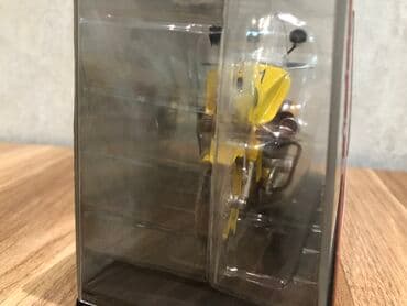 1 43 modelka: Ford, 2000 il, 1:18, Dəmir, Pulsuz çatdırılma, Ödənişli çatdırılma, Rayonlara çatdırılma — 9