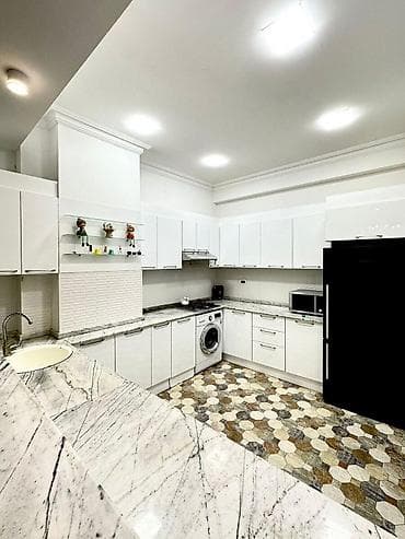 Mənzillər: İcarəyə verilir 3 otaqlı yeni tikili 125 m², Nəsimi r. Kateqoriya — 8