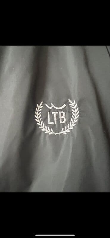 kişi gödəkçələrinin satışı: Xxl olçu 50azn.Ltb — 2