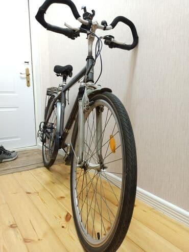 qaçış velosipedi: İşlənmiş Şəhər velosipedi 28", sürətlərin sayı: 21, Ünvandan götürmə, Pulsuz çatdırılma, Ödənişli çatdırılma — 1