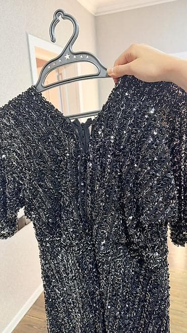 beli: Teze. Geyinilmeyib. Sadece derzide sine ve beli biraz bağlatdırılıb — 3