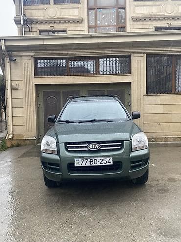 Kia Sportage: 2 l | 2007 il Krossover